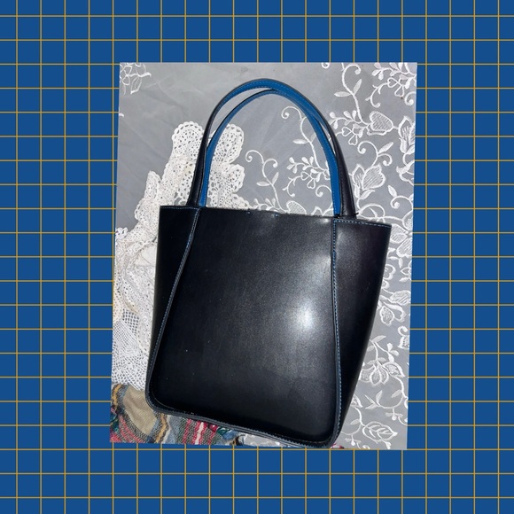 Vegan Shoulder Tote Manmade materials - Picture 10 of 10